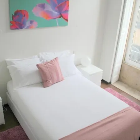 12 Short Term Apartment